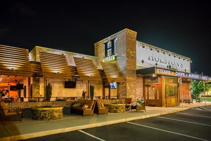 Holston’s Kitchen